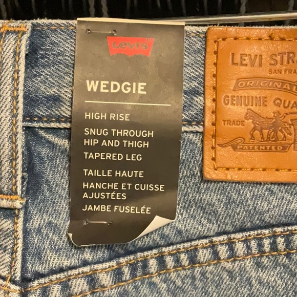 NWT Levi’s wedgie jean - Picture 5 of 6